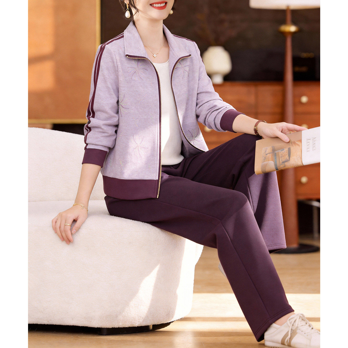 喜卉妈妈春装运动服套装洋派拉炼外套上衣中老年女装两件套休闲裤