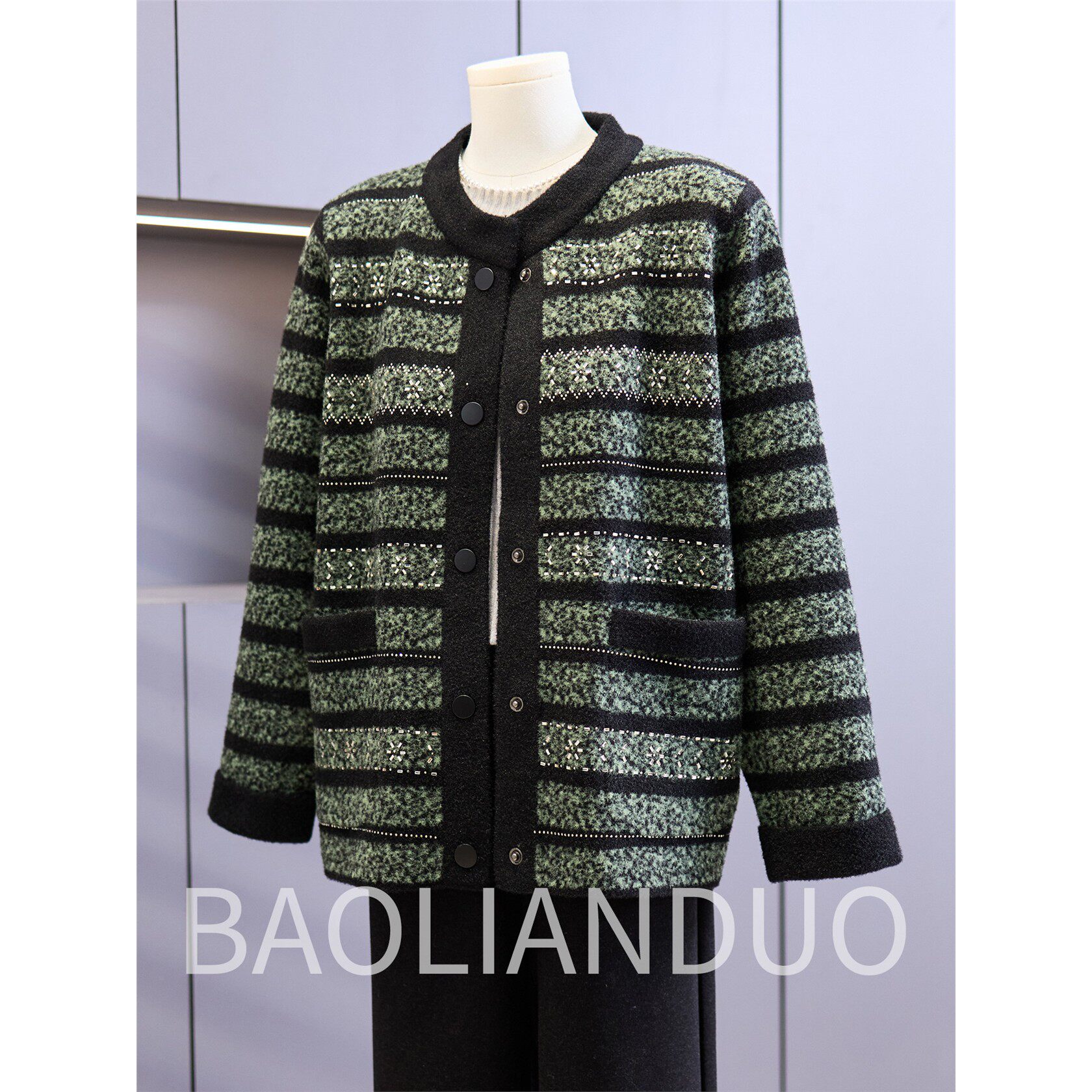 洋气妈妈秋冬新款针织外套中年女装条纹上衣服中老年冬装毛呢大衣