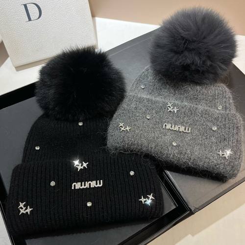 轻奢水钻min小香风设计款大毛球针织帽冬甜美毛绒保暖兔毛毛线帽