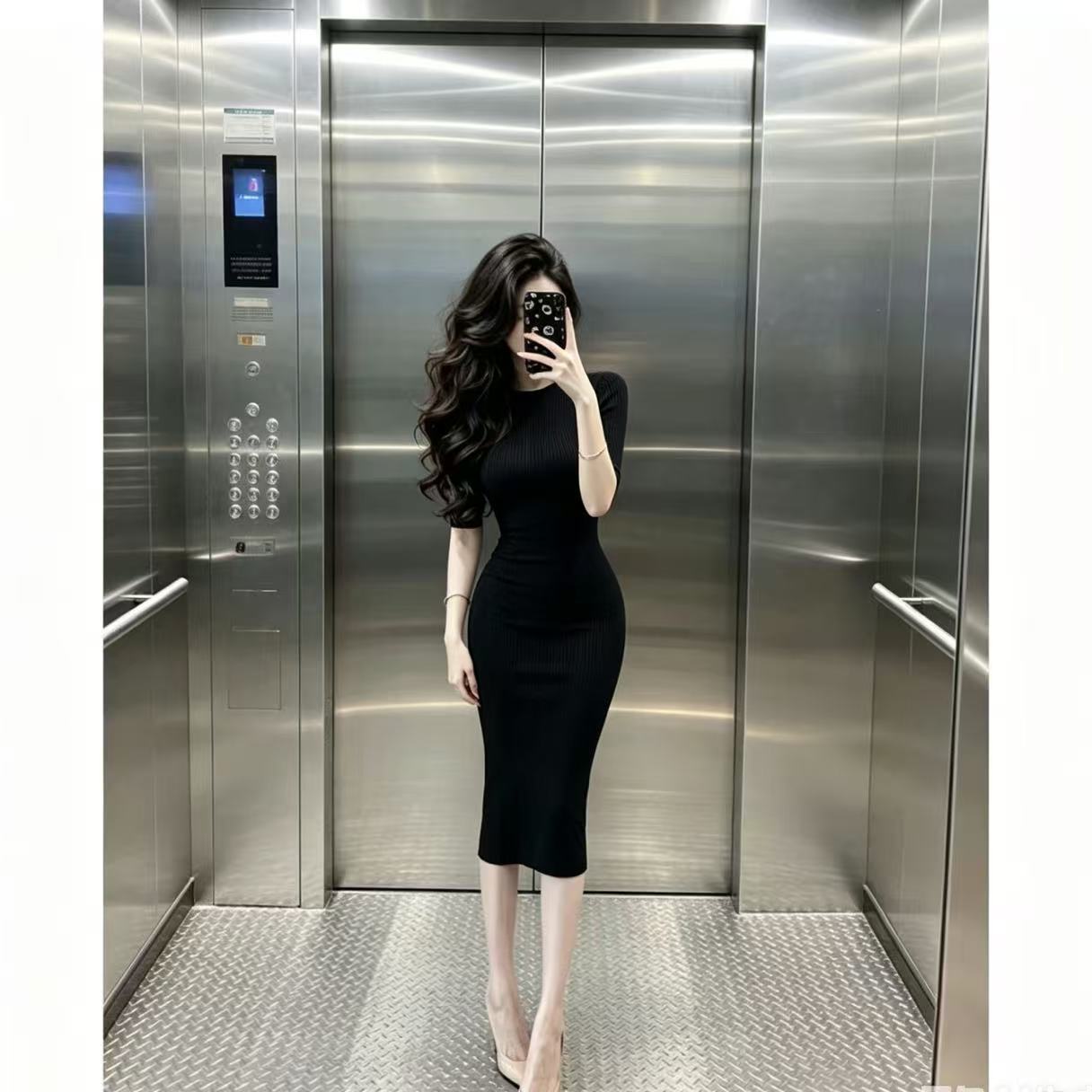 辣妹性感修身半袖包臀连衣裙