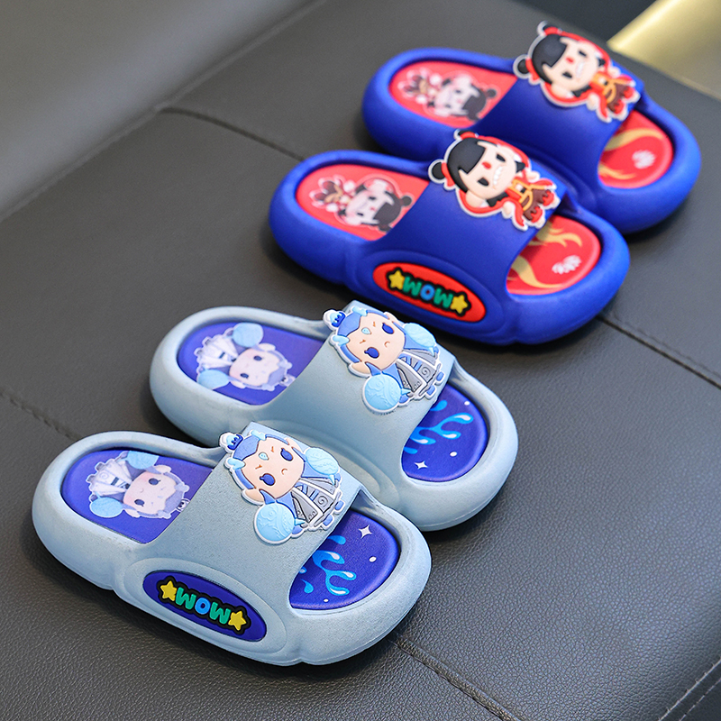 2025新款哪吒儿童拖鞋夏季男童居家室内小孩防滑中大童宝宝凉拖鞋