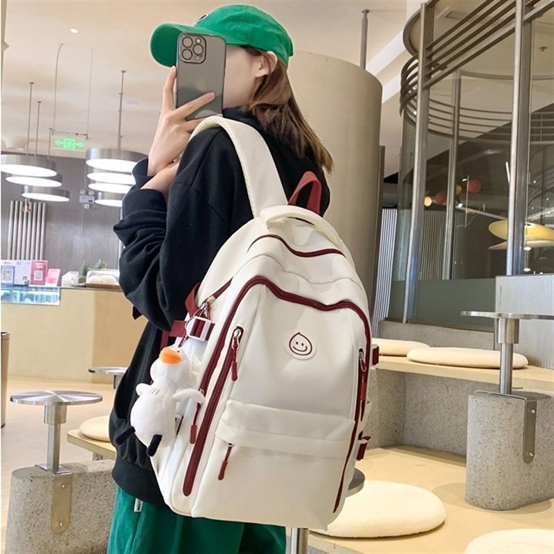 女生旅行双肩背包书包旅游女大学生高中学生包初中大容量电脑新款