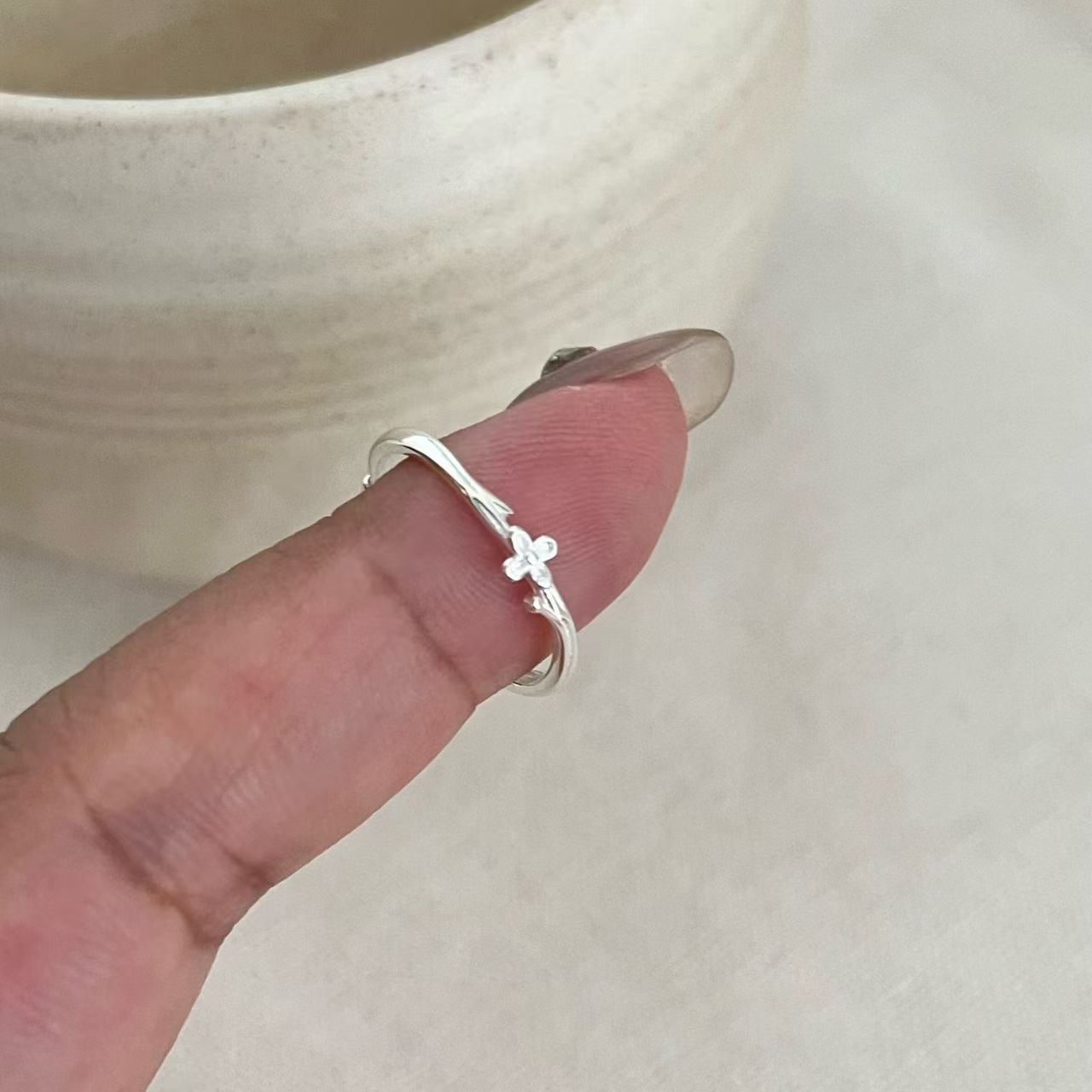 素圈925镀银戒指女款ins小众高级设计感学生食指戒简约冷淡风指环