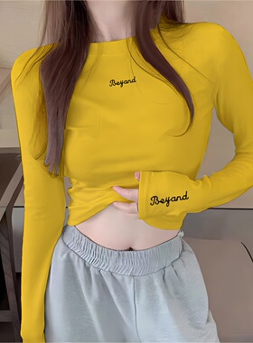 黄色正肩长袖t恤女秋季修身显瘦小个子chic甜辣妹多巴胺短款上衣