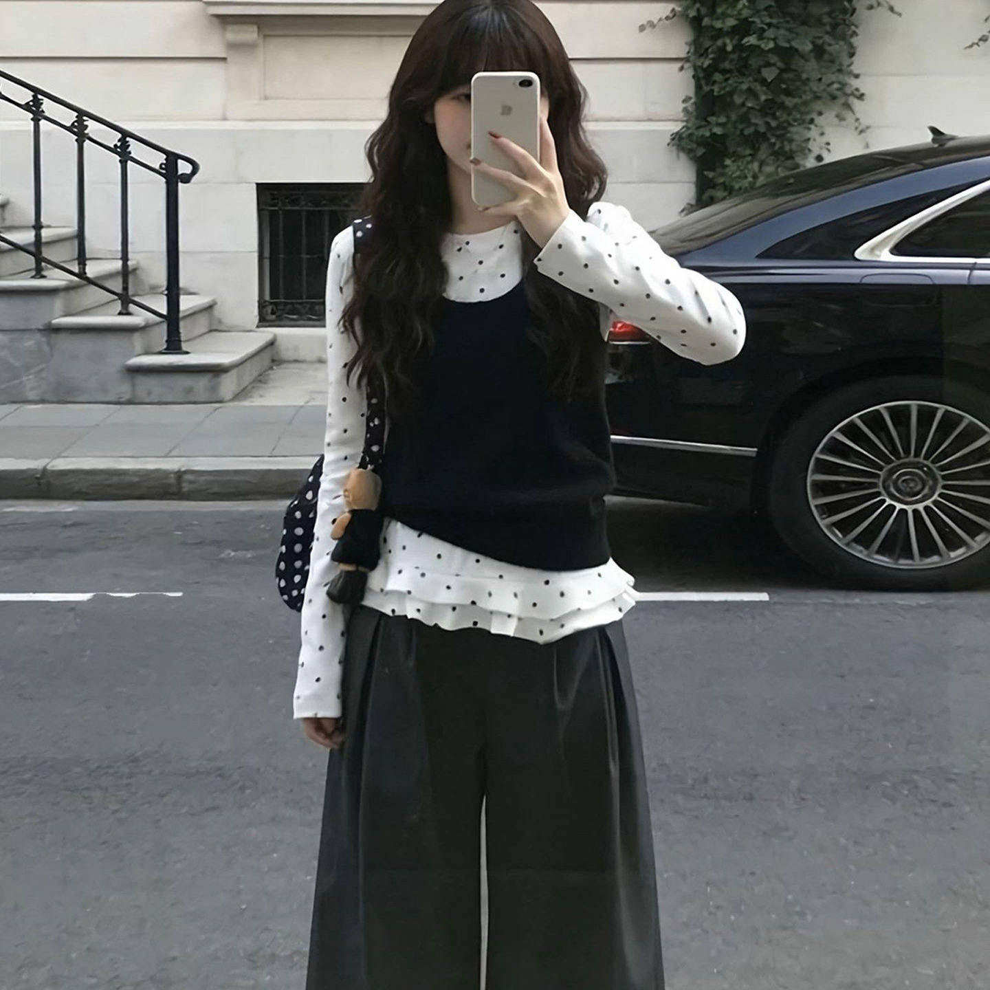 圆领波点荷叶花边下摆修身长袖T恤女韩系甜美风设计感早春季上衣