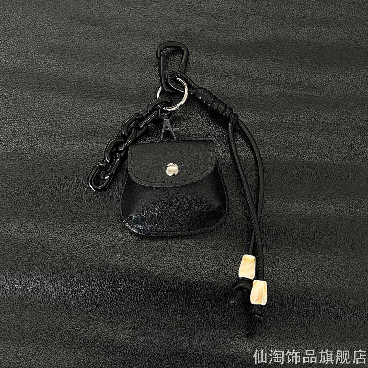 ins小众潮人穿搭腰挂小包PU皮耳机收纳包方珠编织绳链条钥匙饰