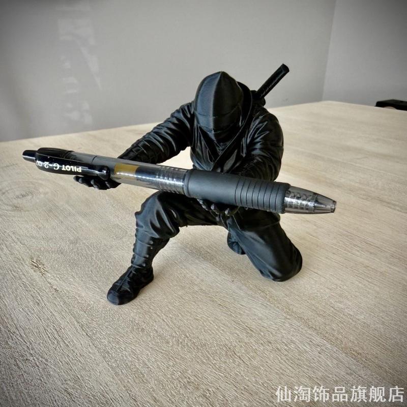 3D打印黑武士手办刺客笔架文具图片