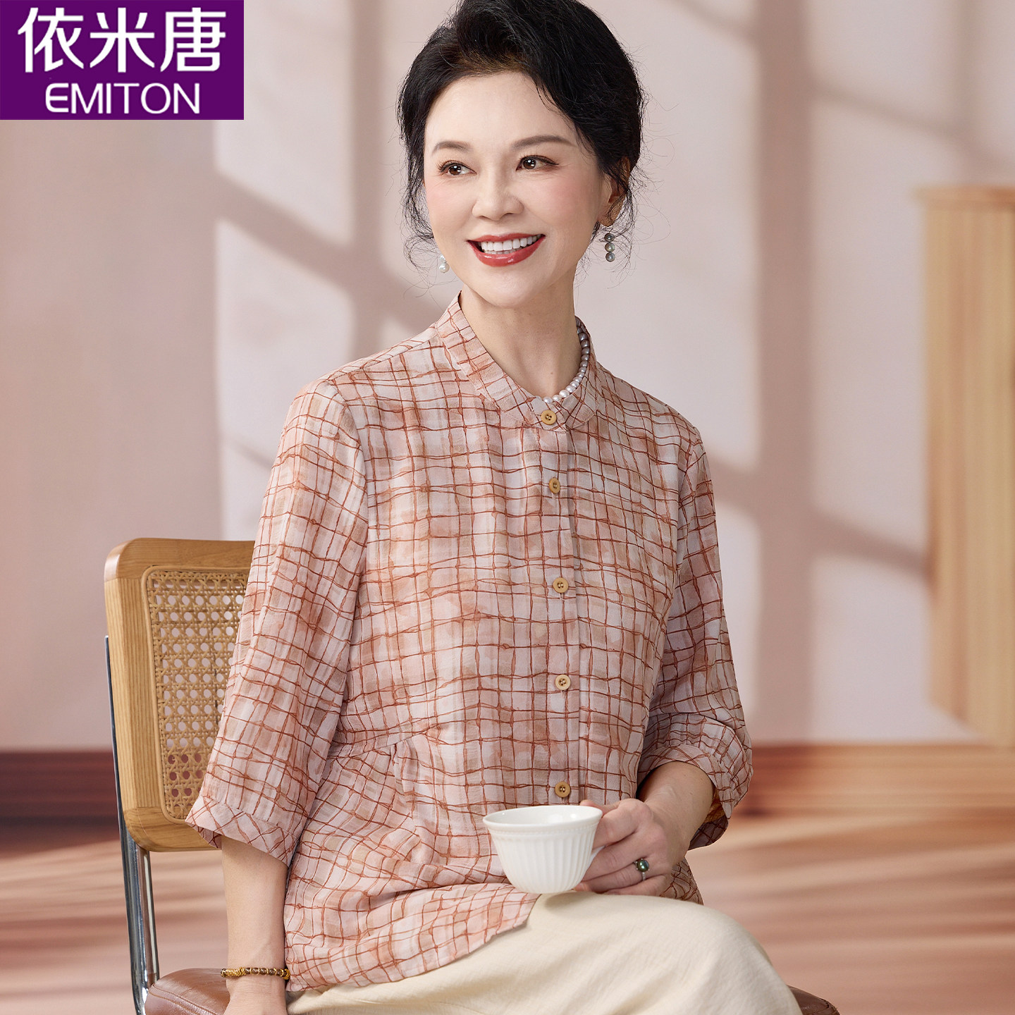 妈妈夏装洋派格子衬衫减