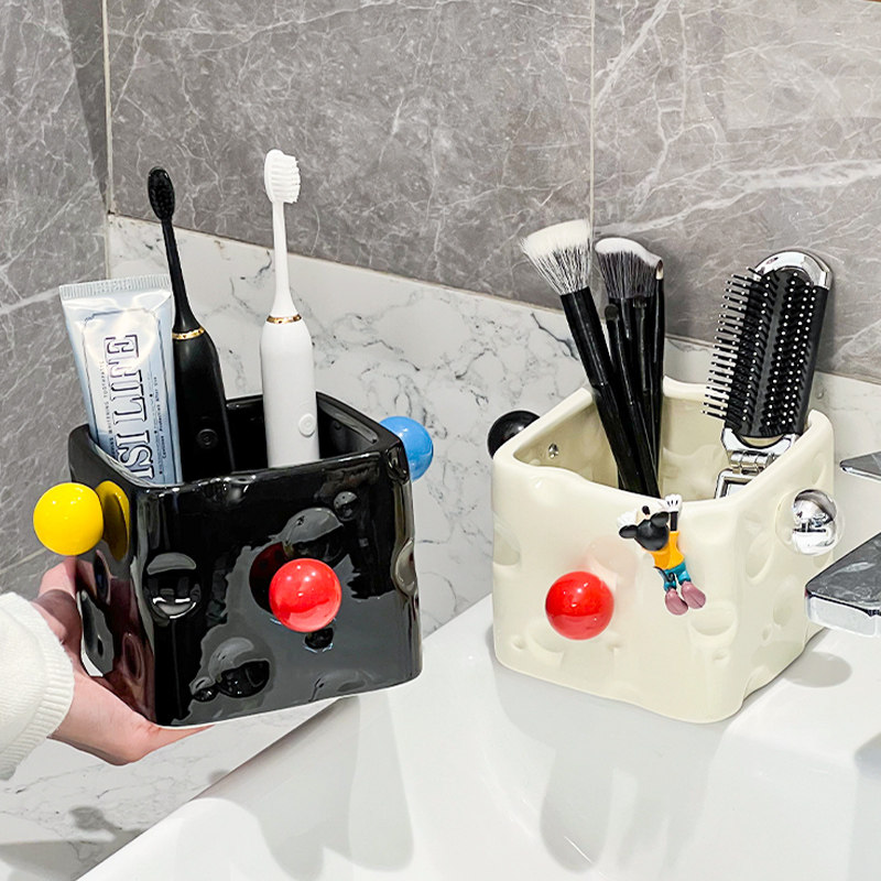浴室牙刷牙膏置物架子陶瓷高颜值卫生间护肤化妆品化妆刷梳收纳筒
