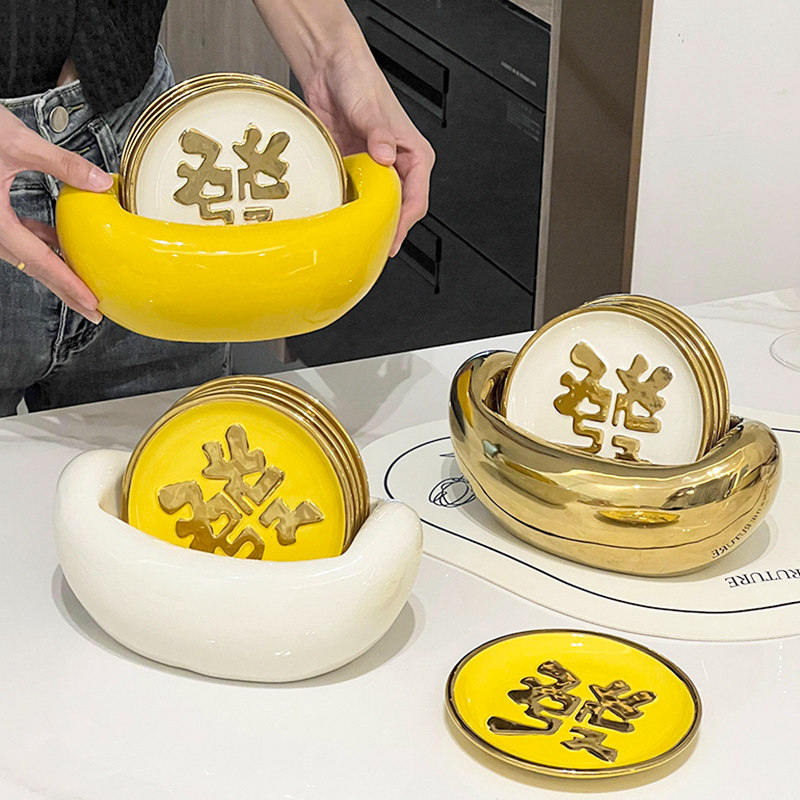 家用吐骨碟轻奢高档吐骨头盘餐桌垃圾碟2026新款陶瓷小菜碟子套装