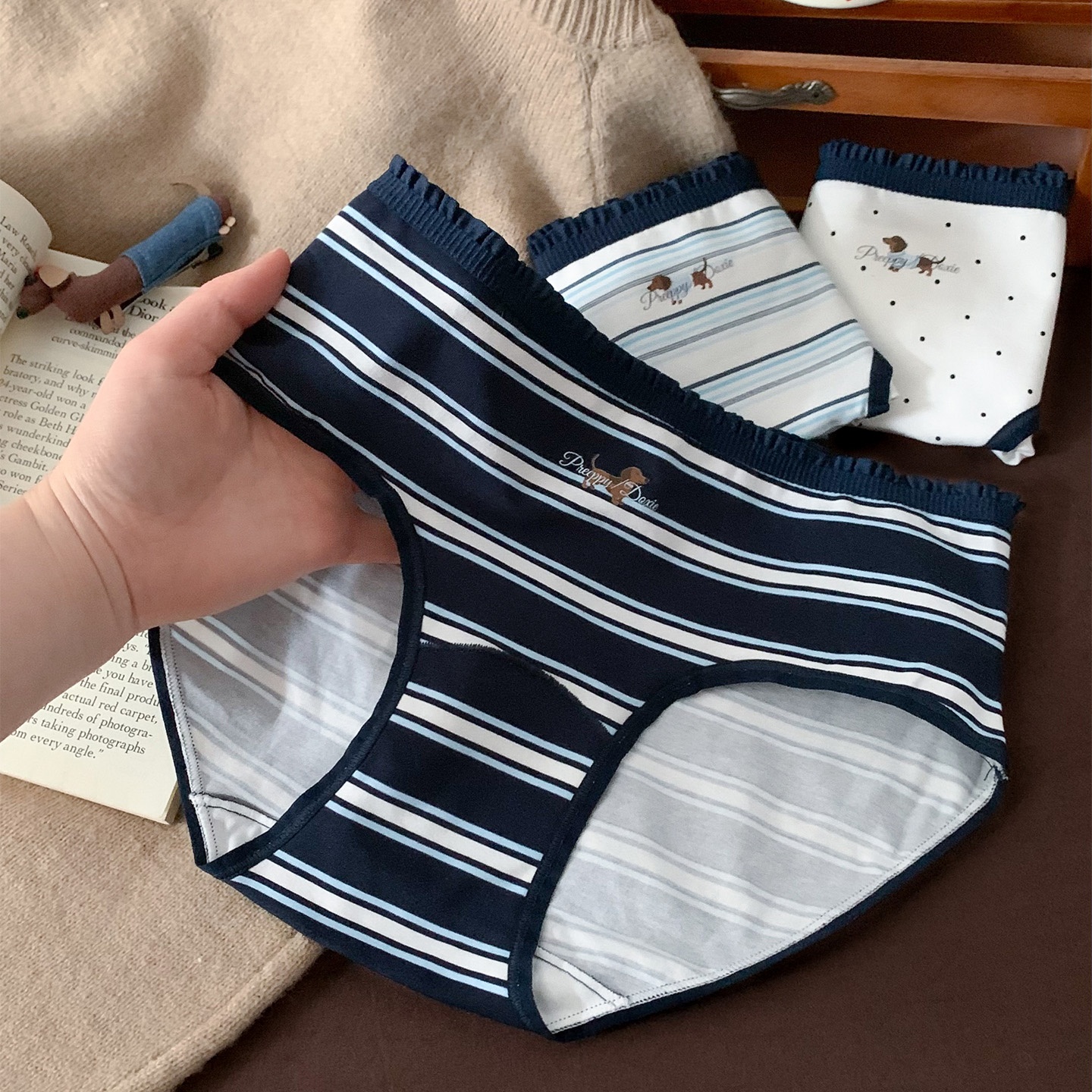 高级学院风条纹内裤我可太爱了