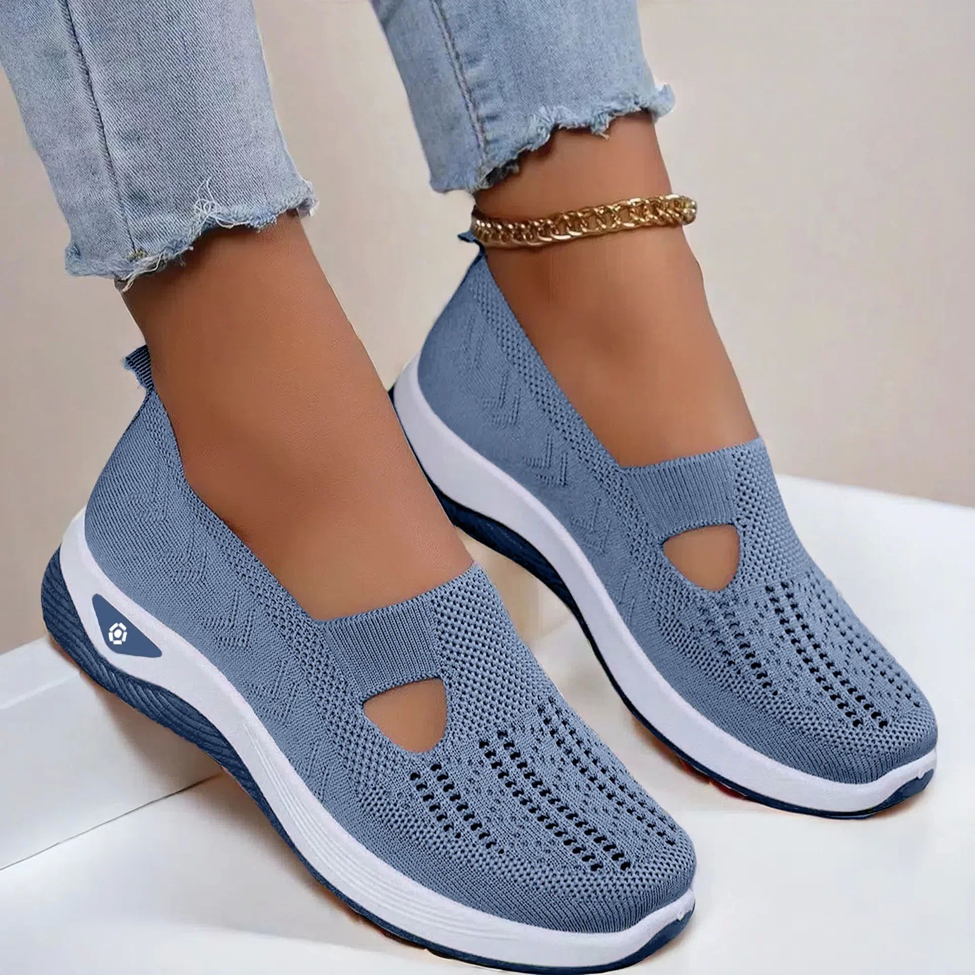 Summer Breathable Non-slip Soft Sole Elderly Shoe Women's Ca