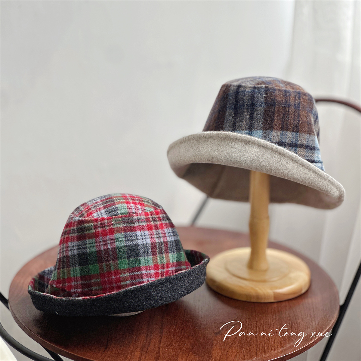 双面可戴羊毛呢渔夫帽子女秋冬季保暖帽文艺复古苏格兰格纹盆帽潮