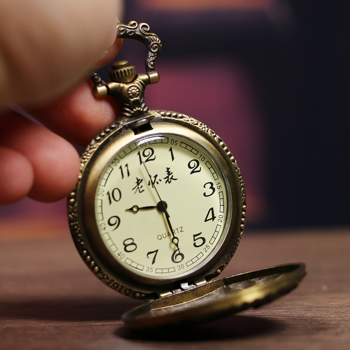 新疆西藏包邮复古老上海怀表东方明珠豫园旅游景点纪念品文创翻盖