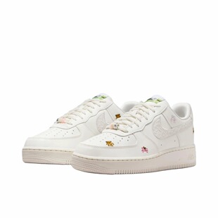 Nike Air Force 1 '07 马年限定新年款 脱缰 板鞋 女款 白色018仓