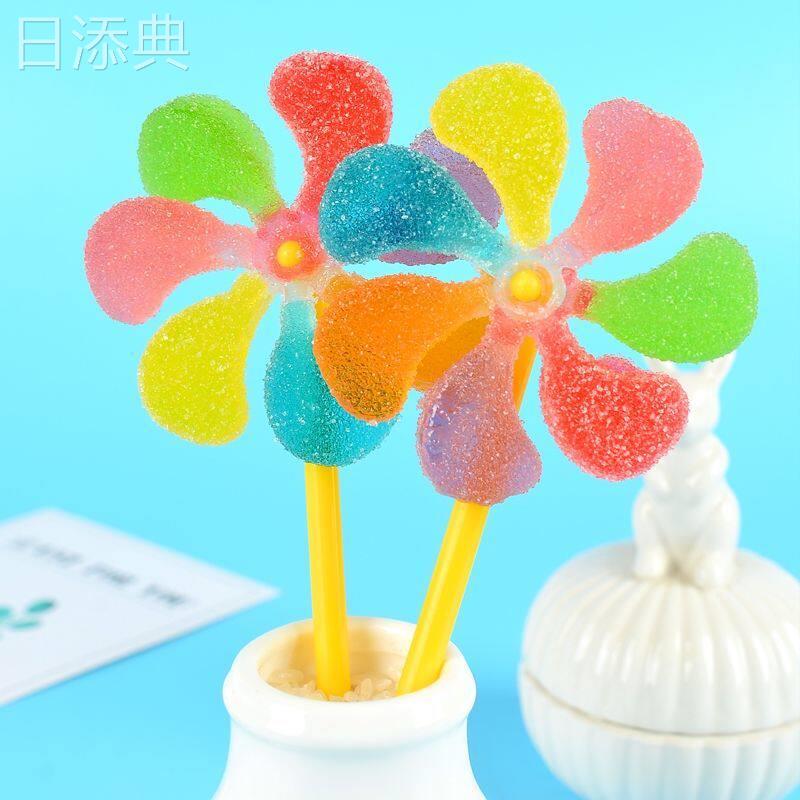 漂亮的七彩旋转大风车软糖创意水果味棒棒糖网红零食小卖部糖果批