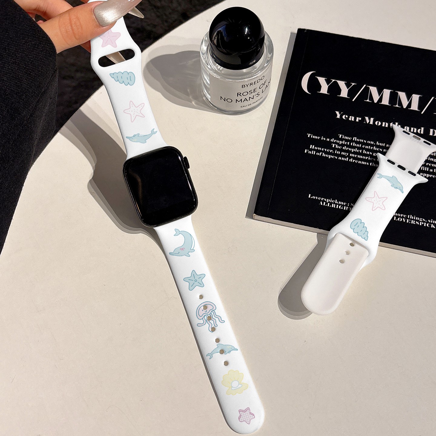 适用iwatchs10硅胶苹果手表applewatch10表带s9卡通可爱海洋生物s8新款s7小众ultra2透气45se女款s6网红闺蜜