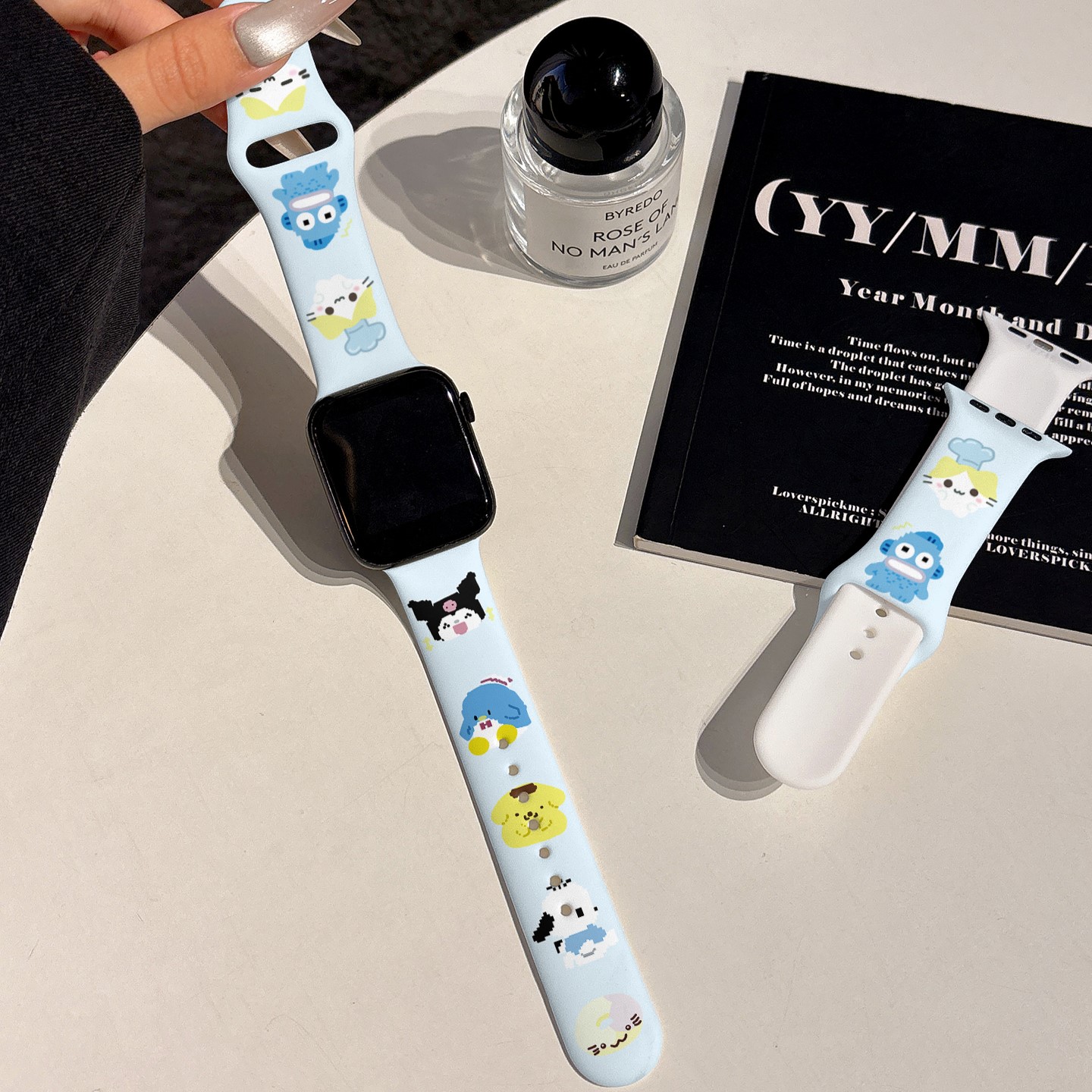 适用iwatchs10硅胶苹果手表applewatch10表带s9卡通像素三丽鸥s8新款s7小众ultra2夏季透气45se女s6网红闺蜜