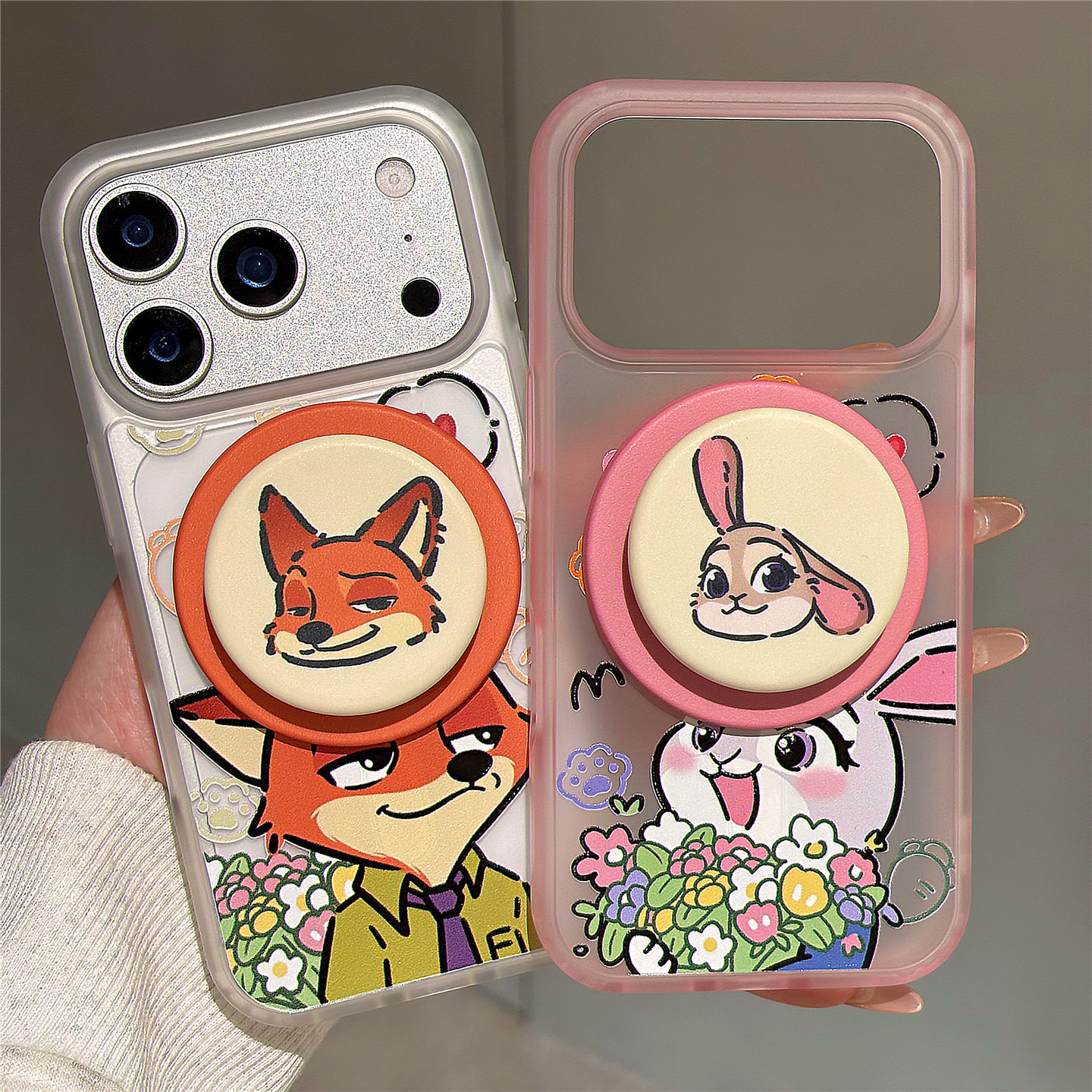 卡通手捧花朱迪尼克磁吸支架适用苹果17promax手机壳ipho