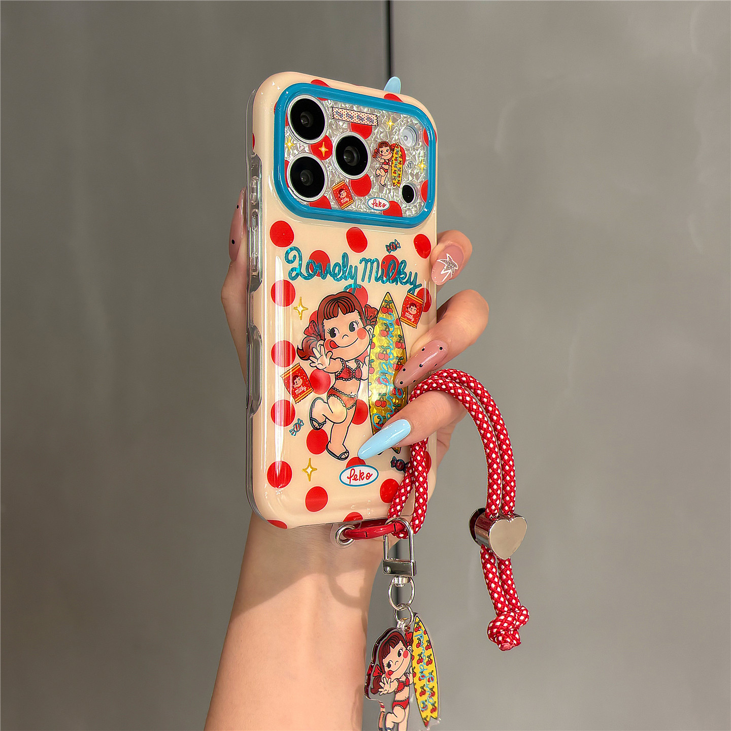卡通鎏金波点牛奶妹适用苹果17promax手机壳iphone17pro新款16pro链条挂绳15pro超好看独特17全包防摔保护套
