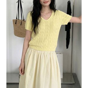 女2026夏韩版 简约显瘦百搭上衣62226 V领针织衫 MMC肌理感麻花短袖