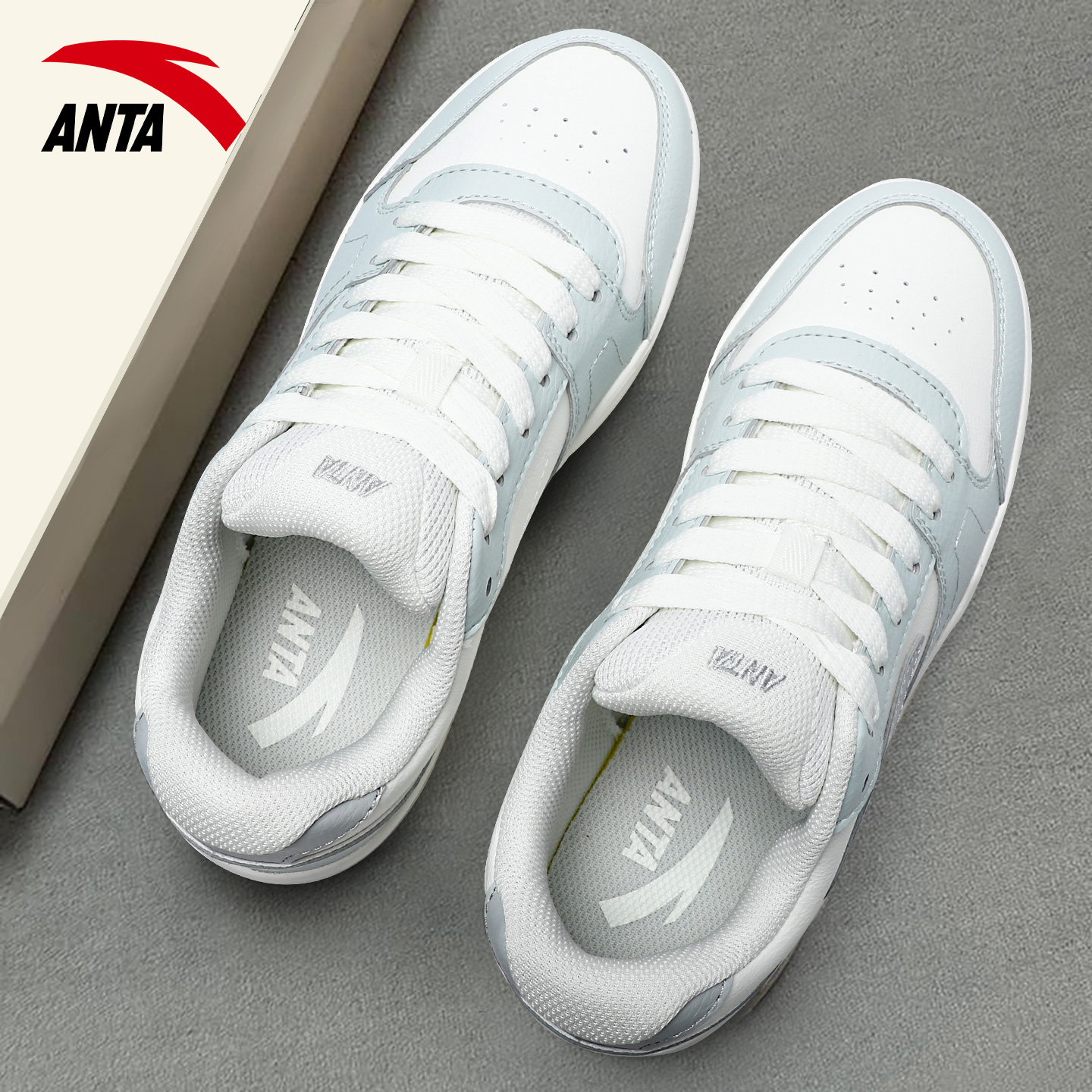 安踏女低帮时尚百搭板鞋轻便软底