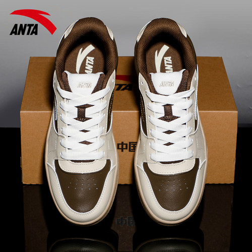 安踏皮面低帮潮流复古厚底板鞋