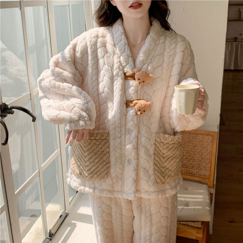 小熊猫珊瑚绒睡衣女士秋冬季新款加厚加绒法兰绒学生家居服套装