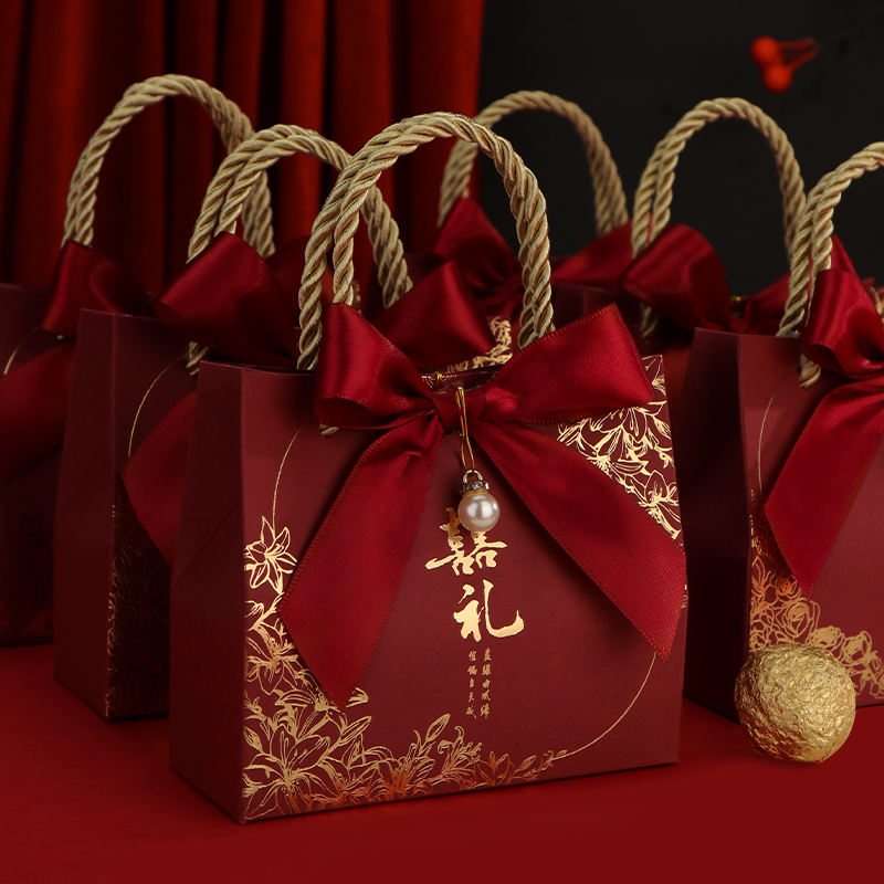 喜糖盒2025新款结婚专用糖果包装空盒婚礼手提礼盒高级感喜糖袋子