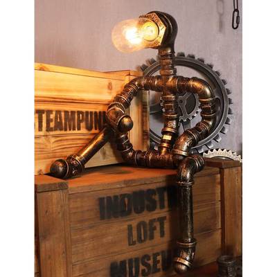创意复古灯饰水管机器人朋克风工业铁管台灯礼物咖啡酒吧装饰摆件