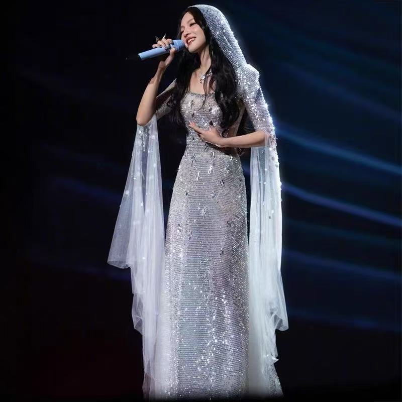 明星同款银色亮片长袖收腰鱼尾裙