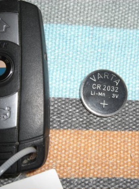 BMW宝马原厂X1234567车钥匙纽扣电池扭式光电充电电池CR2032VARTA