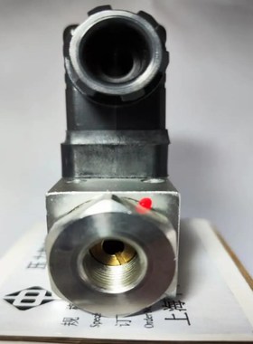 压力控制器D505/18D压力开关0883100 0883200 0883300 0883400