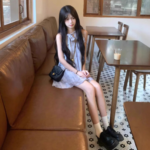 连衣裙2026新款今年流行爆款挂脖连衣裙夏季半身裙小个子网纱短裙