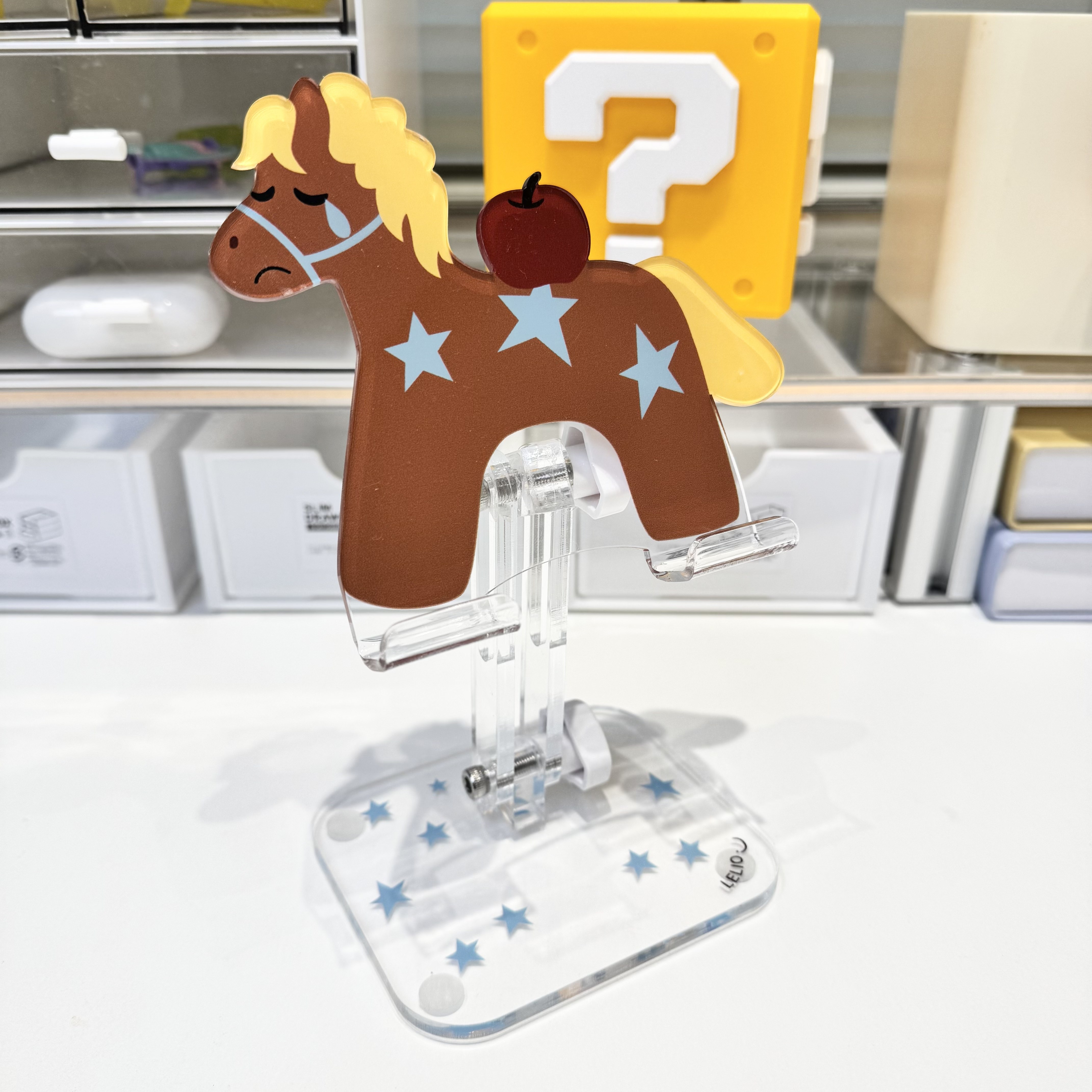 打工人哭哭马手机支架2026款马年亚克力高颜值桌面摆件iPad平板通用防倾倒创意礼物女生哭笑不得办公网课神器