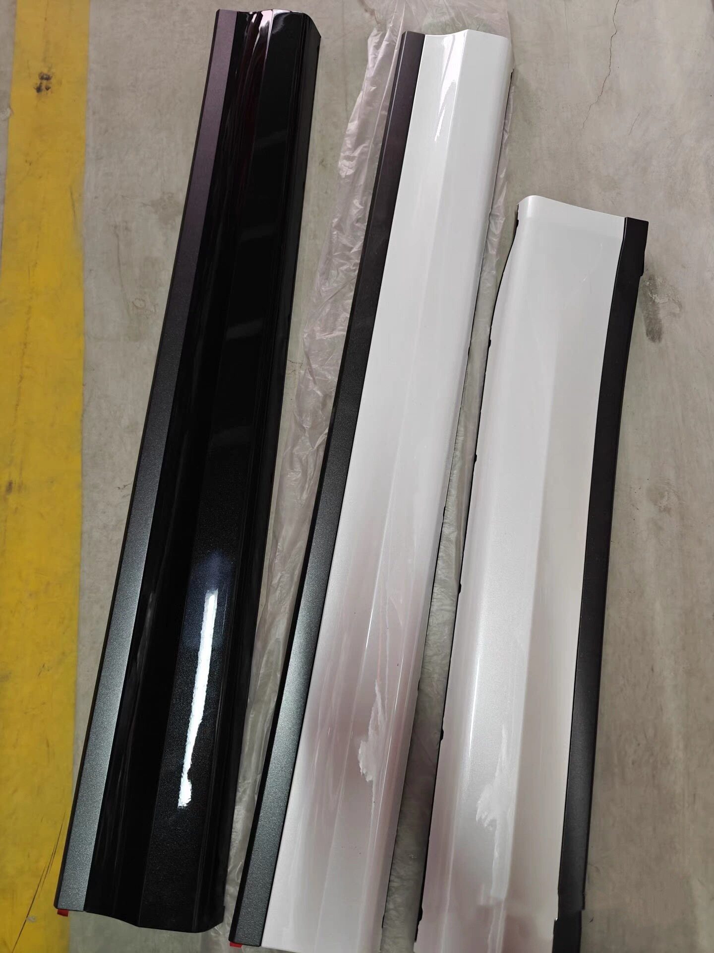 适用于领克09车门下饰板防擦条下护板下边梁防撞条侧裙装饰板