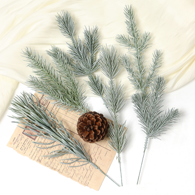 仿真撒粉分叉松枝 圣诞树松针装饰配饰 塑料绿植物墙布局装饰配件