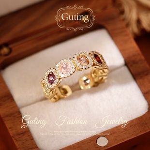 古婷彩色小方糖开口戒指女轻奢高级感食指戒2025新款爆款复古尾戒