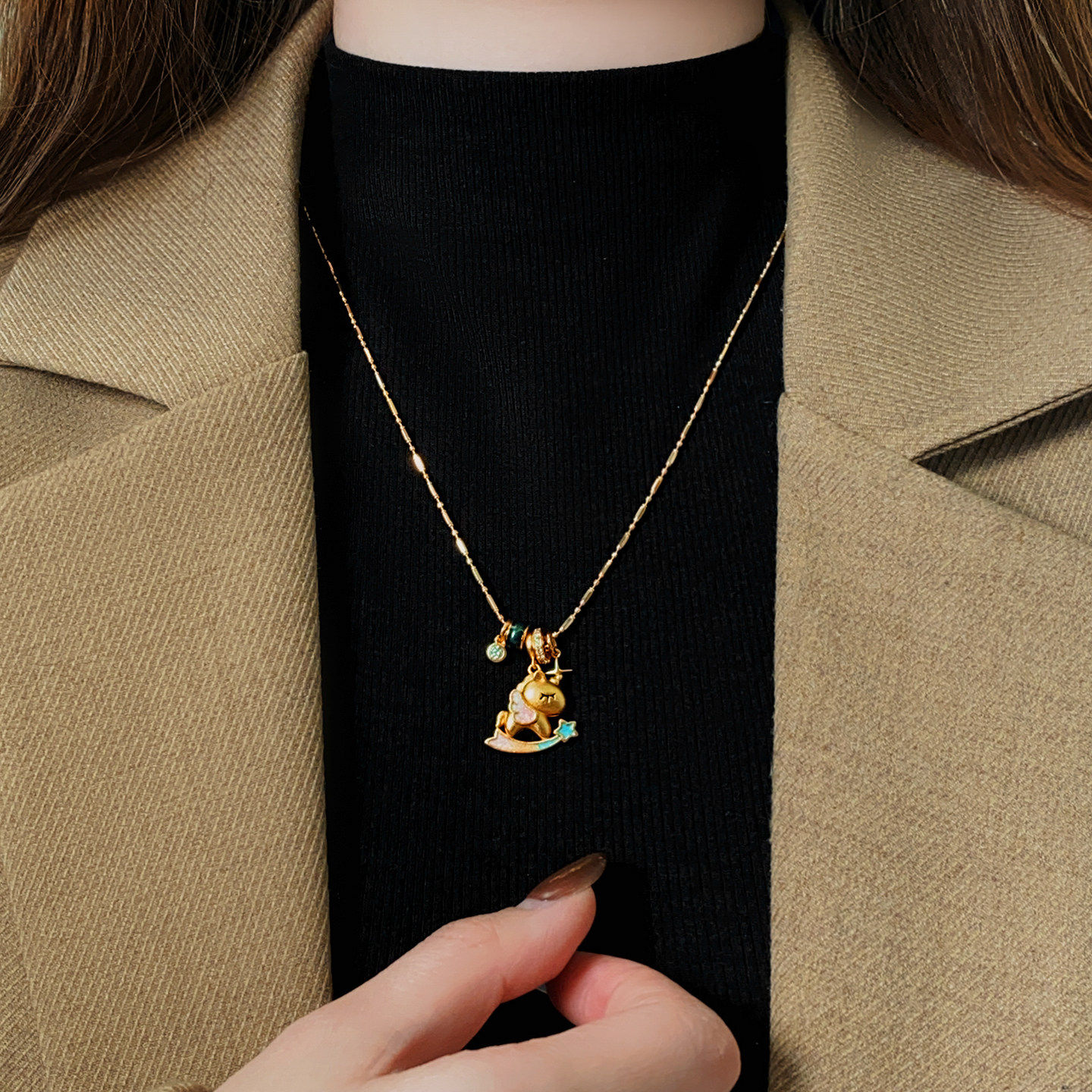 古婷沙金珐琅彩小马星星吊坠项链女款2026新款轻奢小众毛衣链秋冬