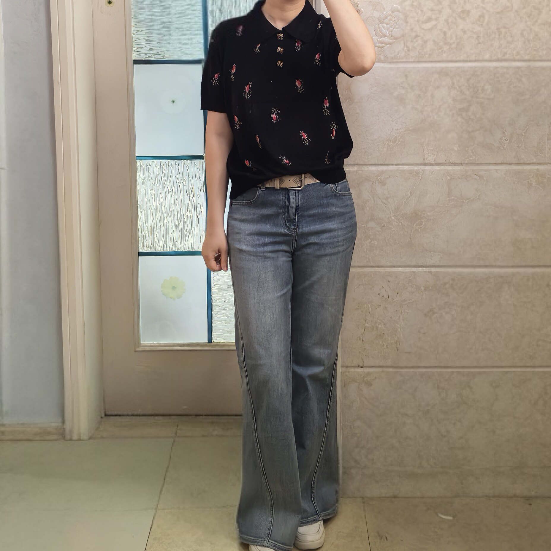LM家高品  春夏新品精致优雅百搭显瘦宝石扣嵌花POLO领短袖针织衫