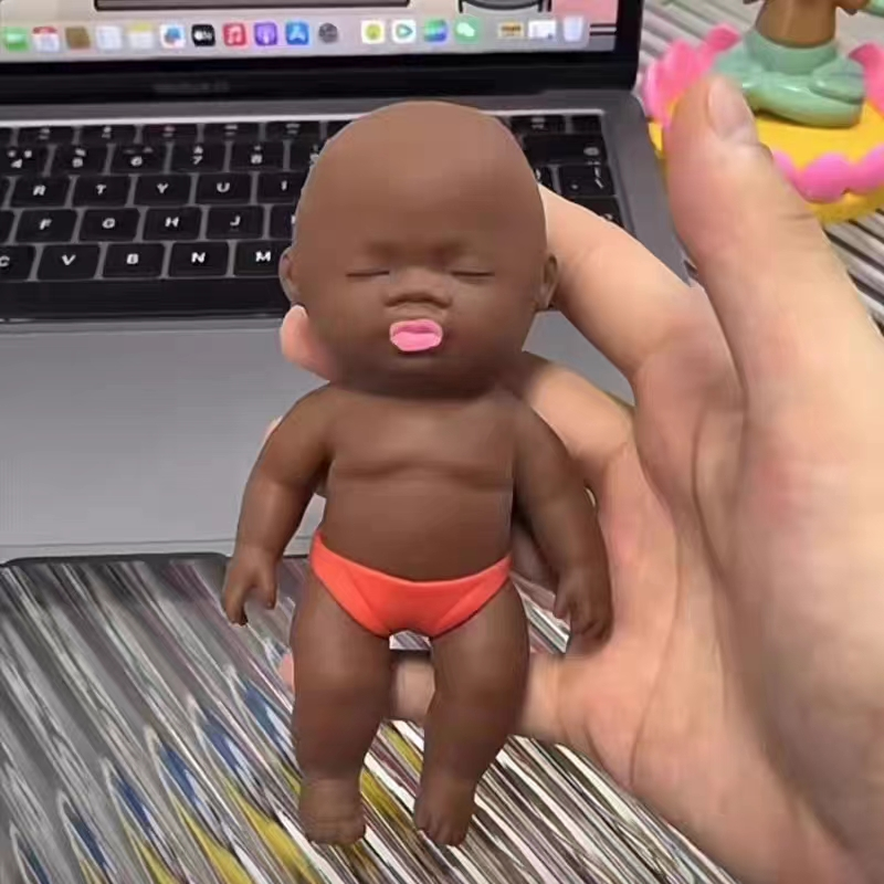 黑娃娃捏捏乐慢回弹整蛊解压发泄