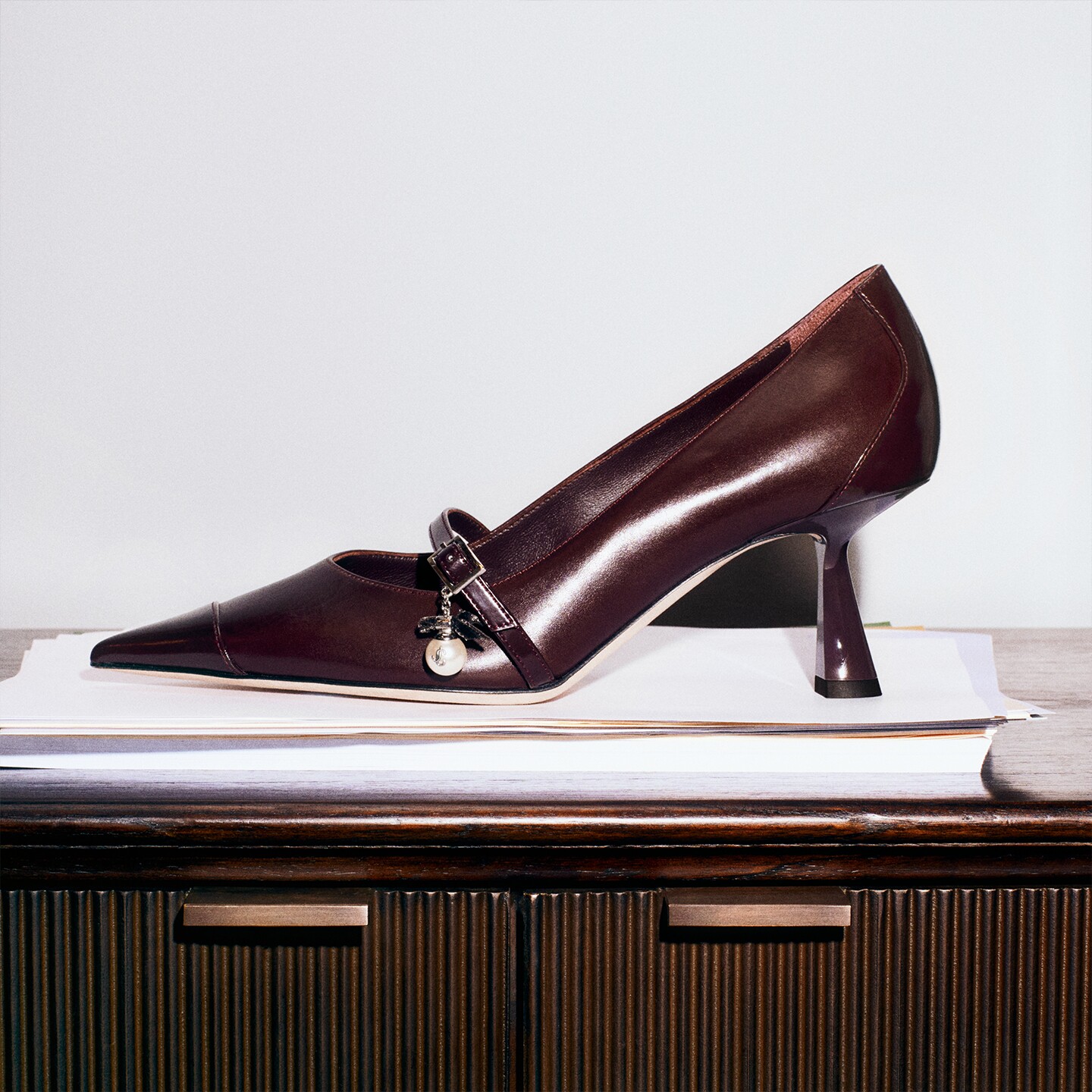 [经典首降]JIMMY CHOO/AREN PUMP 65 女士珍珠吊饰高跟婚鞋