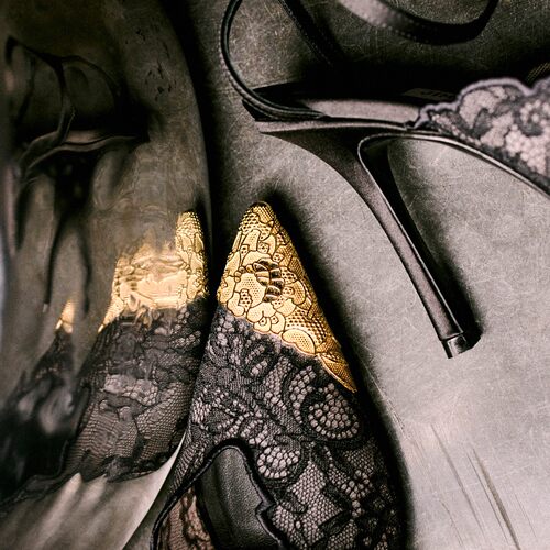 JIMMYCHOO/金属蕾丝细节高跟鞋
