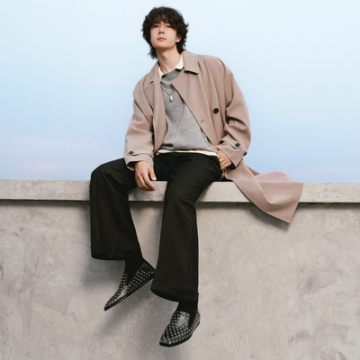 JIMMYCHOO/黑色金属感皮革便鞋