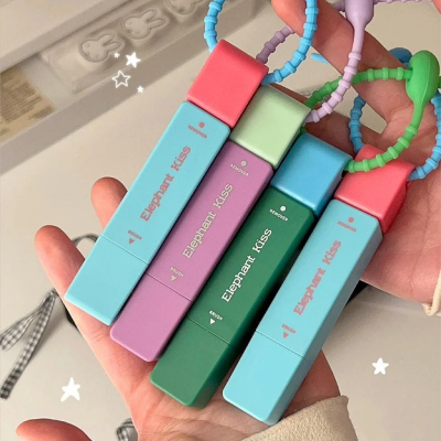 我建议每个人的包里都应该有个它!去渍笔即时去污便携式去油渍笔