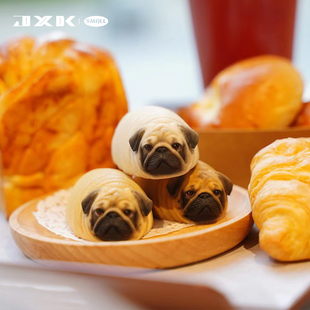 面包巴哥创意摆件甜品道具萌宠狗狗网红可爱礼物潮玩模型 JS2207