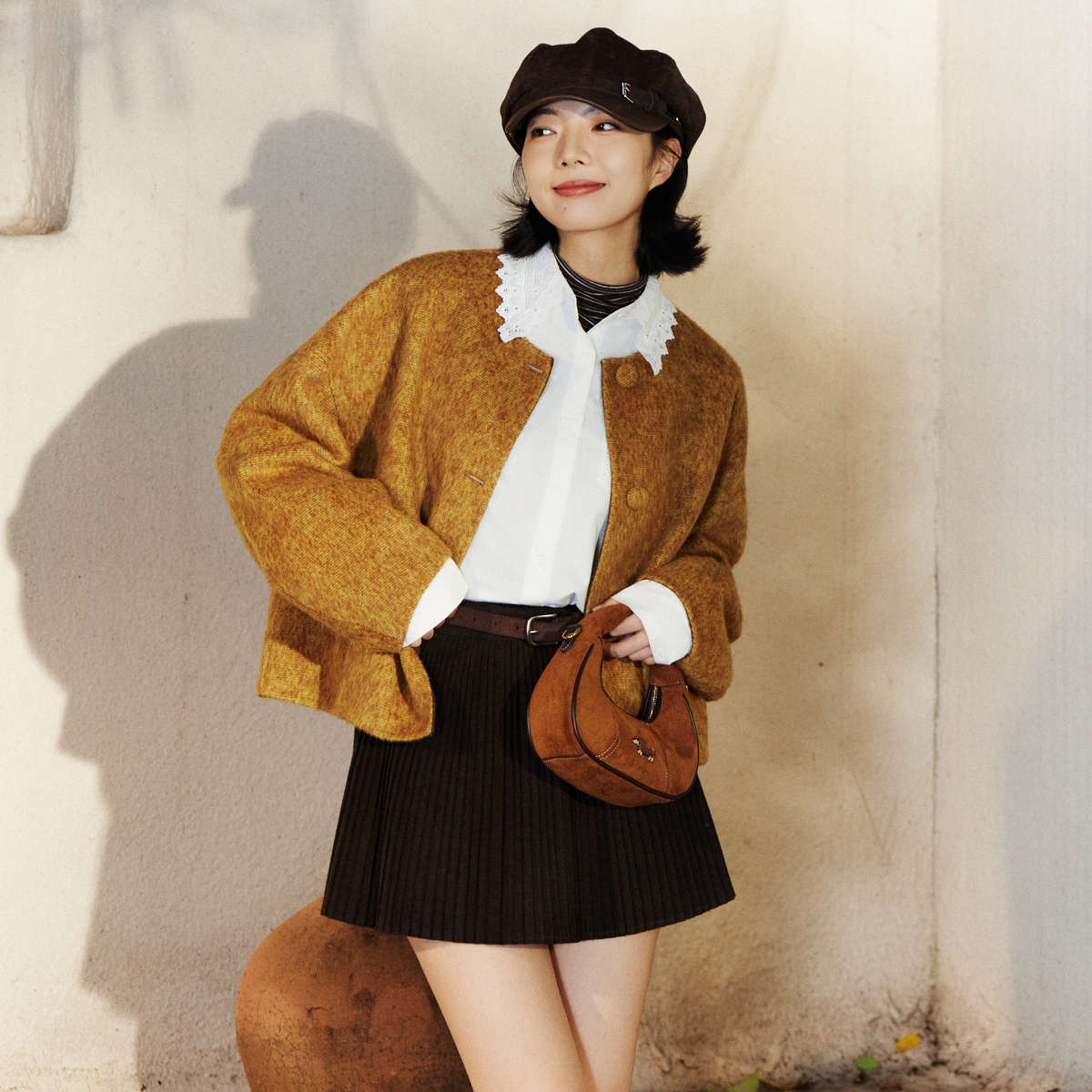 西町村屋韩系外套女装2025冬季新款简约风短款羊毛大衣XHAD10026