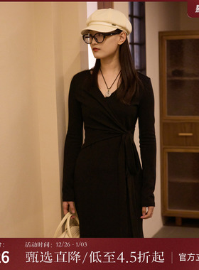 西町村屋法式连衣裙女装秋冬新款气质简约绑带叠片长裙AD8502021