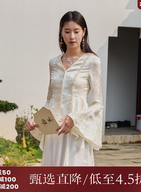 西町村屋法式衬衫女装春新款高级气质网纱拼接长袖小衫AA9101008