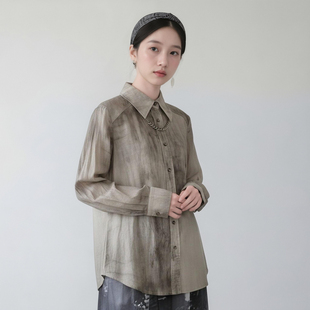 西町村屋工装感衬衫女春季新款水墨晕染衬衣含金属项链XA9A10002